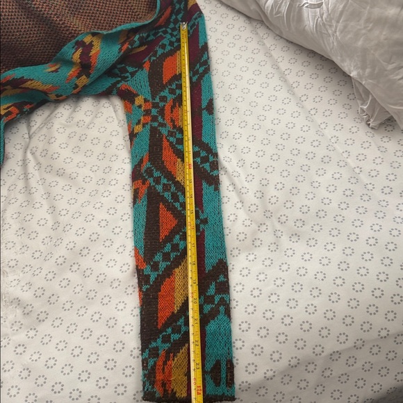 Colorful Geometric Patterned Long Cardigan - Picture 9 of 12